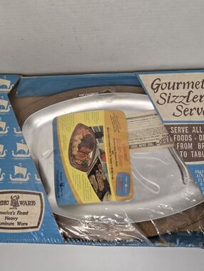 Vtg Nordic Ware Gourmet Sizzler Server Heavy Aluminum Platter Hardwood Holder